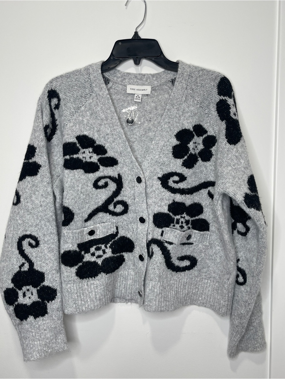 Free Assembly Gray Floral V-Neck Button Cardigan
